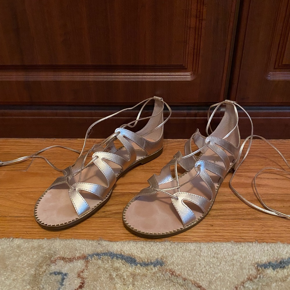 Lilly Pulitzer Gold Leather Gladiator Tie Sandals